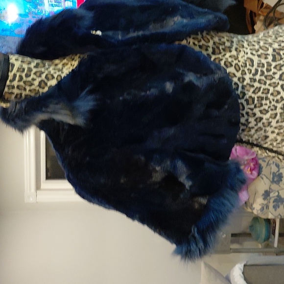 Oscar de la Renta Navy Mink and Fox Collar Cape - Picture 11 of 13